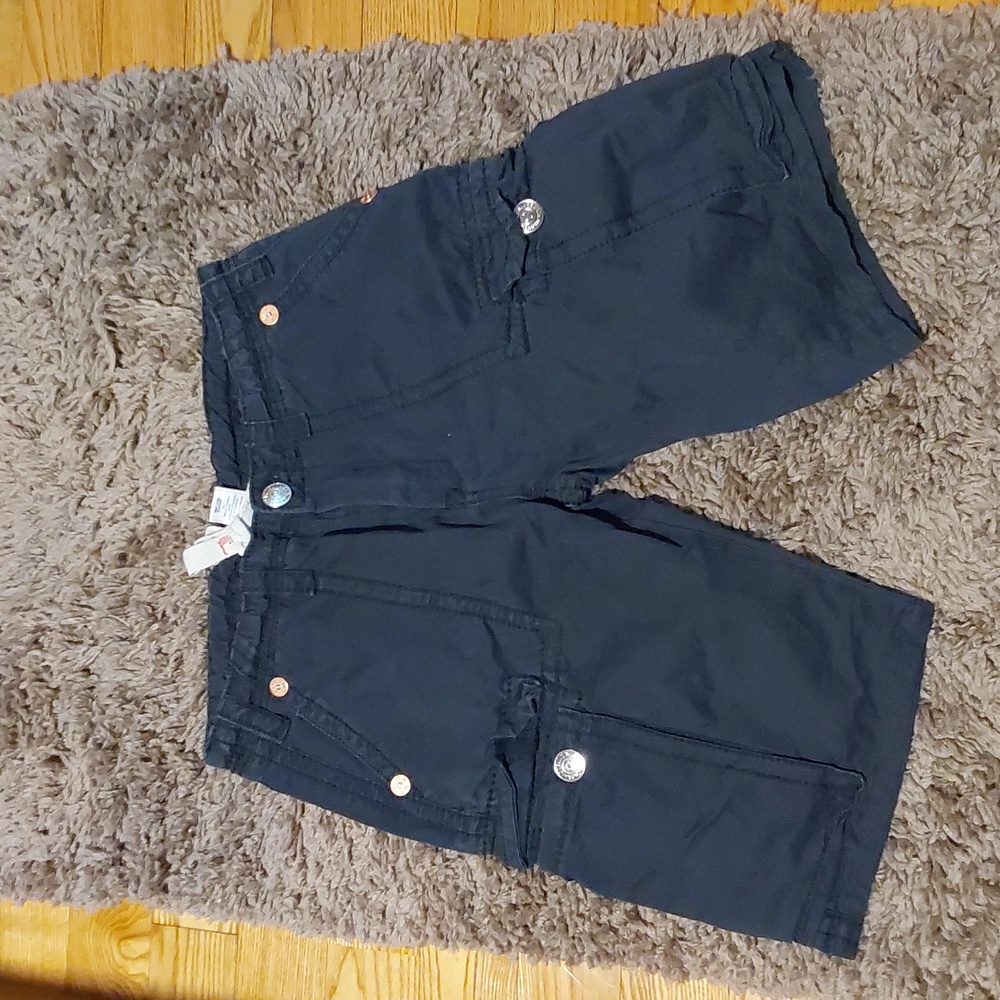 ORIGINAL N OLDER STYLE CARGO TRUE RELIGION SHORTS SIZE 36